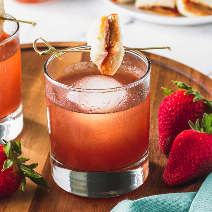 21 Unique Skrewball Peanut Butter Whiskey Cocktail Recipes Outside