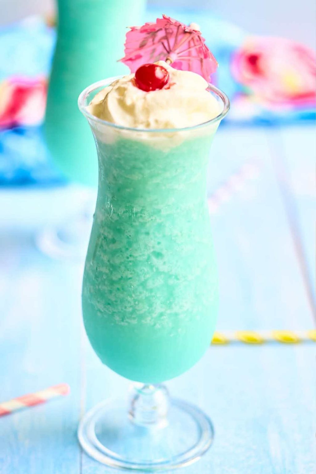 16 Easy Frozen Pina Colada Recipes For Summer | Outside The Wine Box