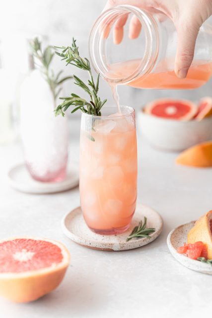 20 Refreshing Grapefruit Vodka Cocktails | Outside The Wine Box